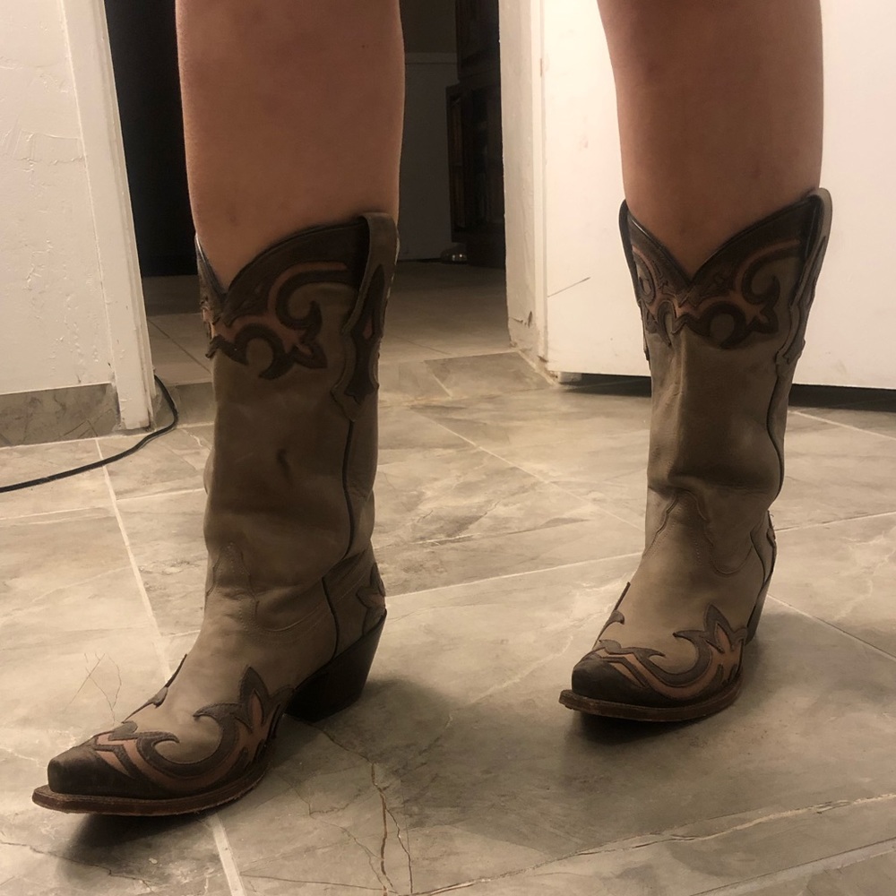 Authentic Tony Lama cowboy boots! - Picture 3 of 5